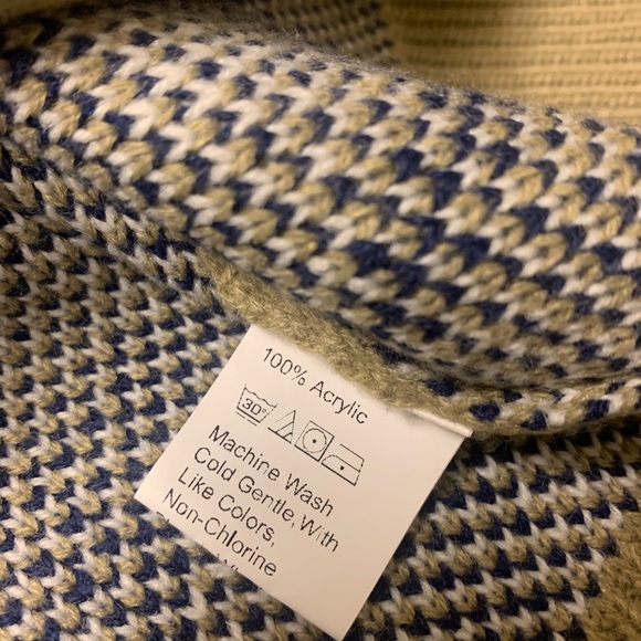 Dazy Oversize V-neck Vest EUC - Picture 5 of 8